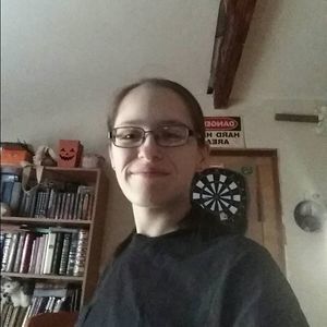 Meet your Posher, Crystal